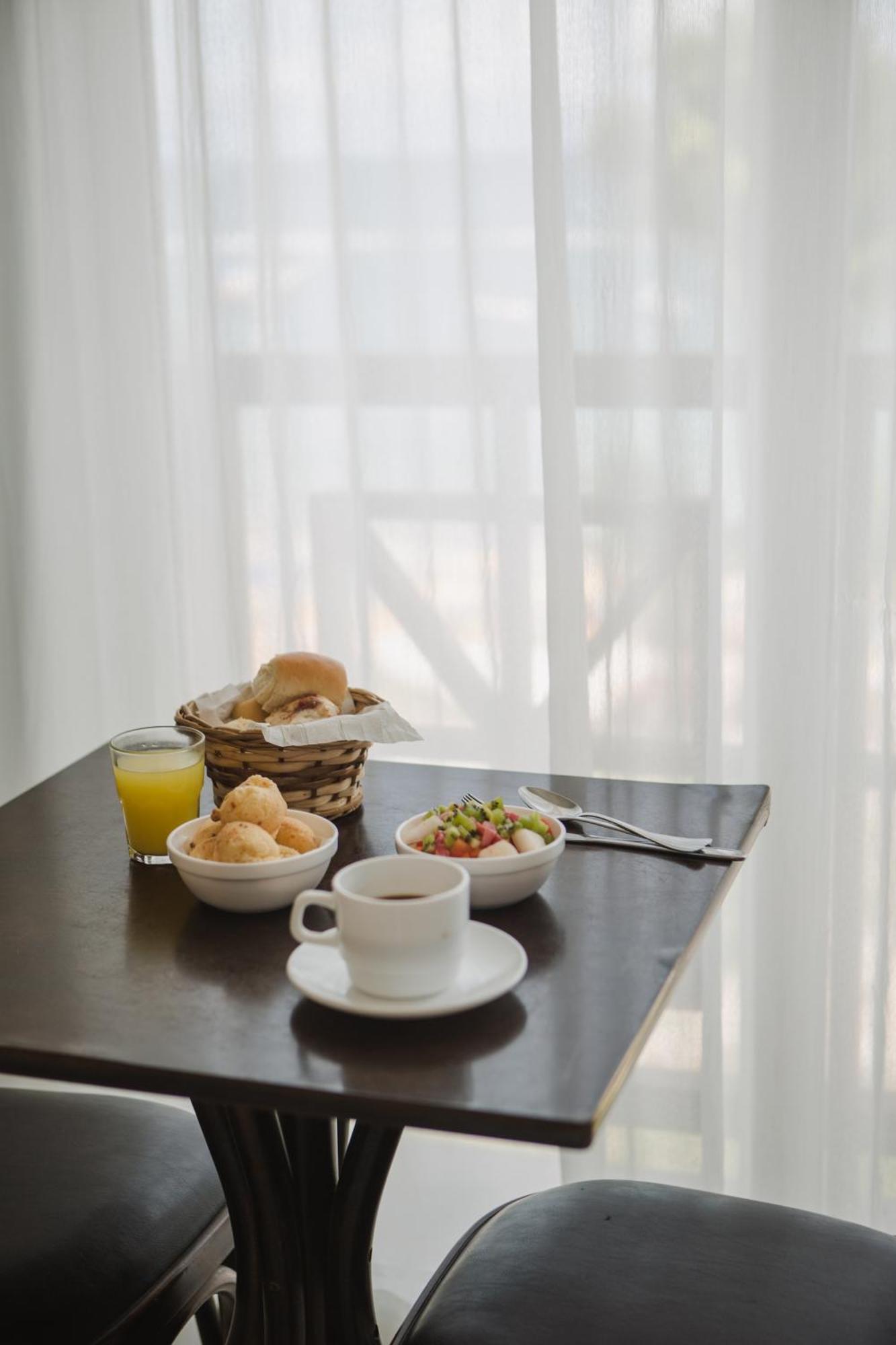 Double or Twin Room Sea View